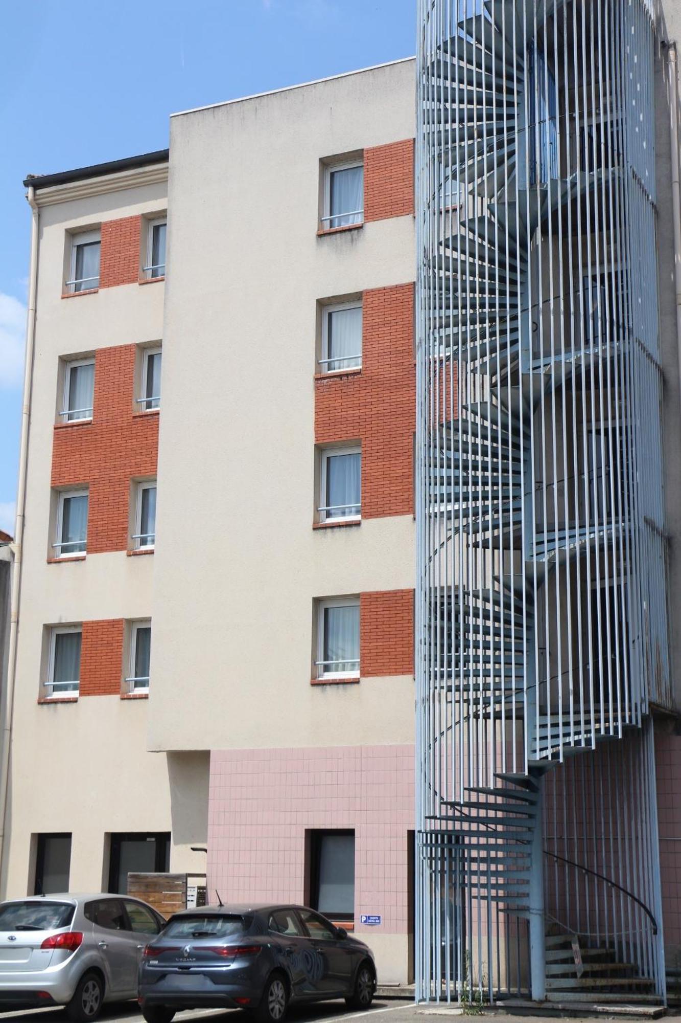 Ibis Agen Centre Gare Hotel Exterior photo