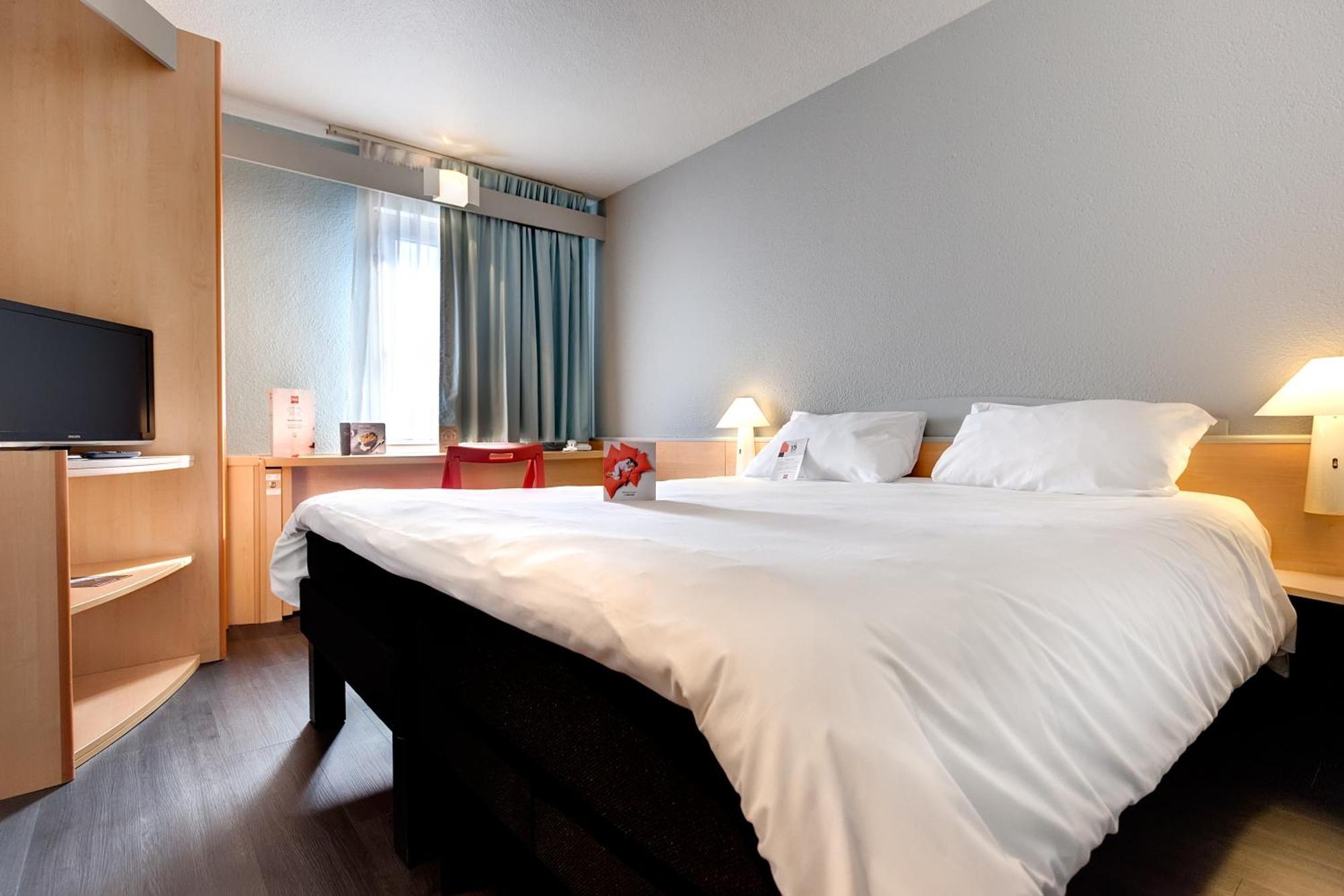 Ibis Agen Centre Gare Hotel Exterior photo